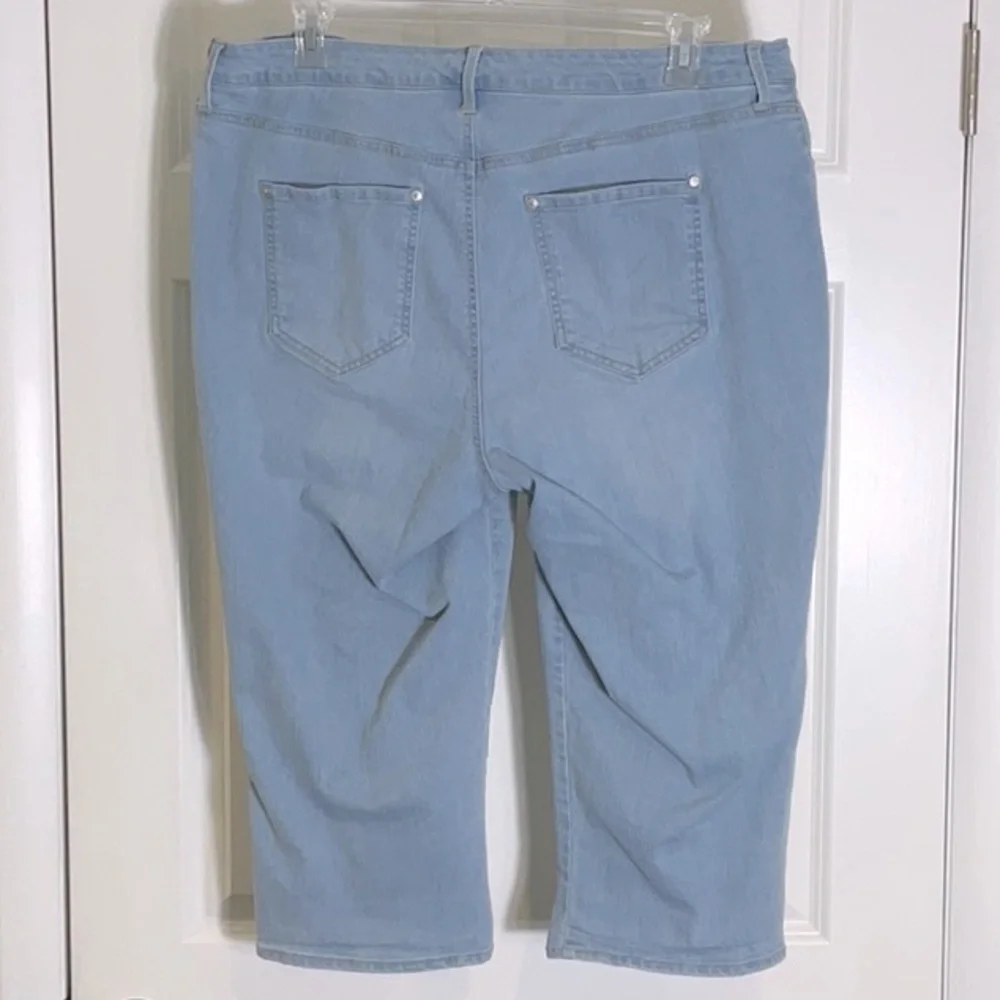 Light Blue Women's Capris - Picture 3 of 7